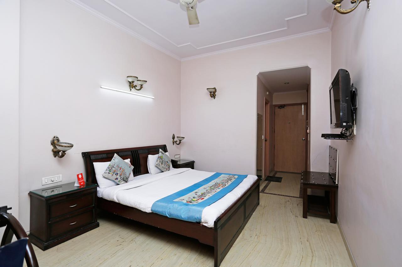 Oyo 5401 Hotel Mid Town New Delhi Eksteriør bilde